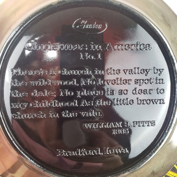 Fenton Iridescent Christmas Plate Deep Red Christmas 1970 Collection Item Retro - Picture 6 of 10